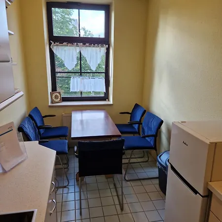 Gaestezimmer North Carolina In * קמניץ